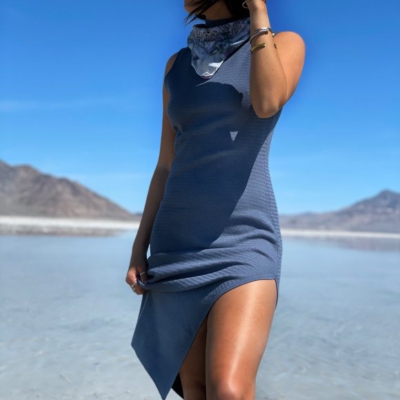 BLUE HIGH NECK DRESS WITH SLIT - Picture 1 of 4